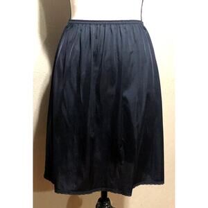 Vanity Fair Half Slip Under Skirt Women's Whimsigoth Black 20" Lace  Large New
